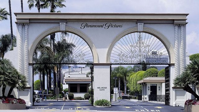 Paramount najavio prodaju izdavačke kuće Simon & Schuster