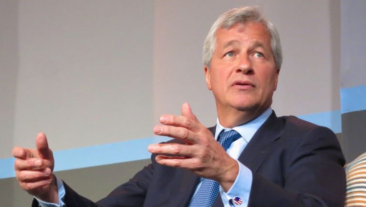 Generalni direktor banke JPMorgan smatra da treba zabraniti kriptovalute