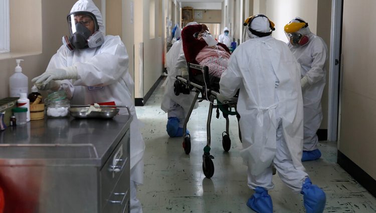 Pandemija nije gotova, upozoravaju iz SAD i EU