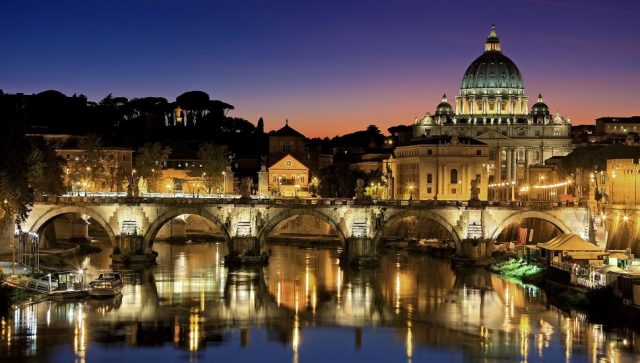 Vatikan prošle godine imao deficit 66 miliona evra, poseduje 1.120 nekretnina van Italije