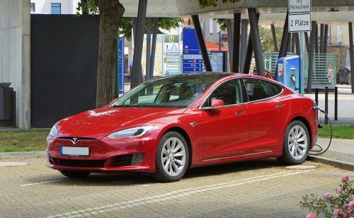 Tesla predstavila jeftiniju verziju Modela 3 i u Evropi