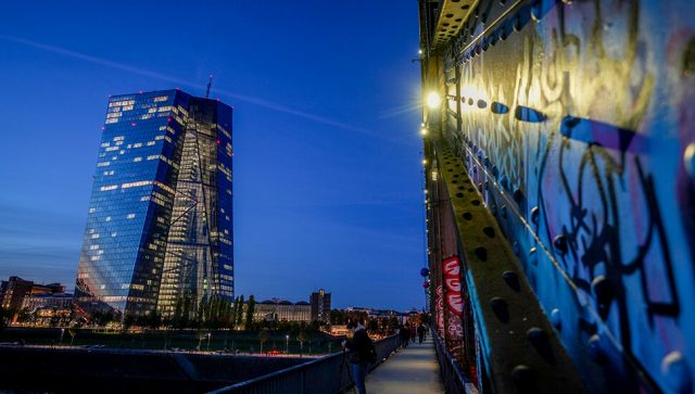 Evropska centralna banka podigla kamatne stope prvi put posle 11 godina