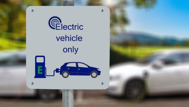 Velike automobilske kompanije obavezale se da će preći na proizvodnju električnih vozila