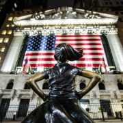 Wall Street reagovao pozitivno na mere spasavanja za dve posrnule banke