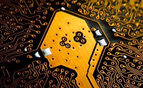 EU sasvim zavisna od američke tehnologije