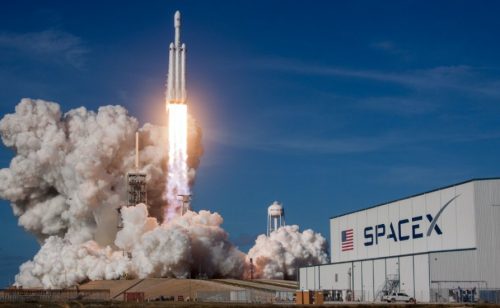 SpaceX cilja na rekordnu procenu od 800 milijardi dolara