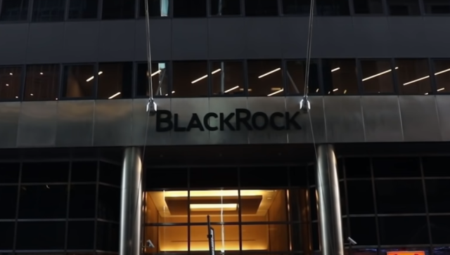 Investicioni fond BlackRock u aprilu izgubio 13 odsto vrednosti
