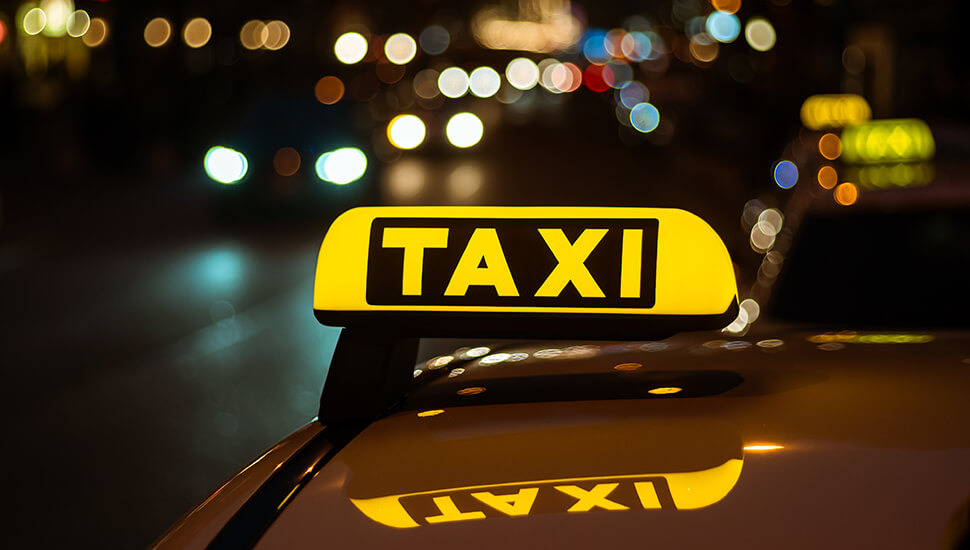 Pink taxi postao vlasnik preduzeća Lux taxi