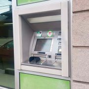 Atlas banka prodaje 99,71 odsto udela u kompaniji Rekreaturs za 22,8 miliona evra