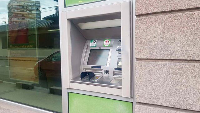 Atlas banka prodaje 99,71 odsto udela u kompaniji Rekreaturs za 22,8 miliona evra
