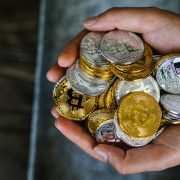 Građani Srbije prvi u regionu po ulaganju u kriptovalute