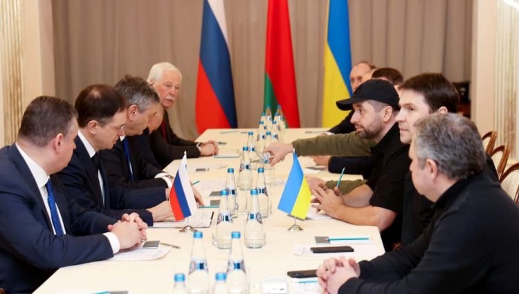 Predstavnici Moskve i Kijeva na tajnoj lokaciji