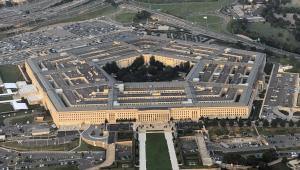 Pentagon dodao Alibabu i BYD na spisak sankcionisanih kineskih kompanija Pentagon dodao Alibabu i BYD na spisak sankcionisanih kineskih kompanija