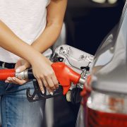 Cene benzina i dizela nastavljaju da padaju