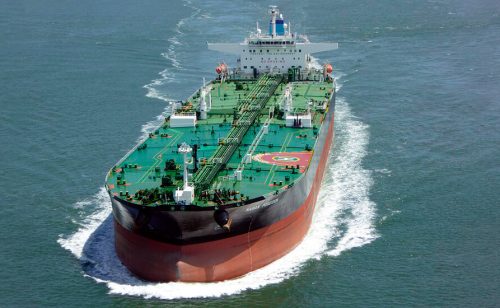 Više od 150 tankera usidreno u Ormuskom moreuzu zbog napada na Iran