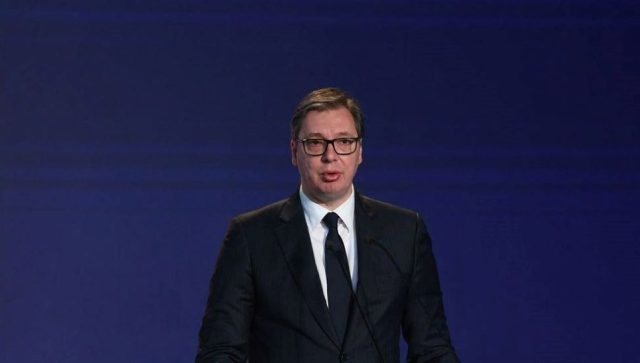 Vučić: Srbija će snažnije ići ka Evropskoj uniji, niže cene goriva za 10 dinara