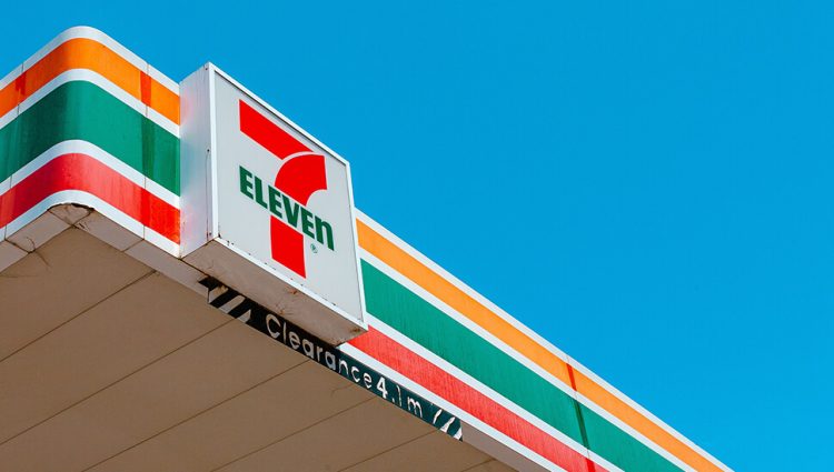 Kompanija 7-Eleven u SAD otpustila 880 zaposlenih