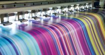 large-inkjet-printer-working-multicolor-vinyl-banner