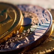 Bitcoin izgubio skoro tri odsto vrednosti