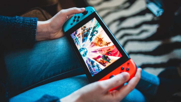 Nintendo beleži pad prodaje Switch konzola