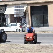Ratari privremeno povukli blokade u Novom Sadu, traktori i dalje u centru grada