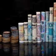 Hrvatski sindikati i vlada potpisuju povećanje osnovice plata
