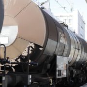 Moskva neće prodavati naftu zemljama koje prihvate plan G7