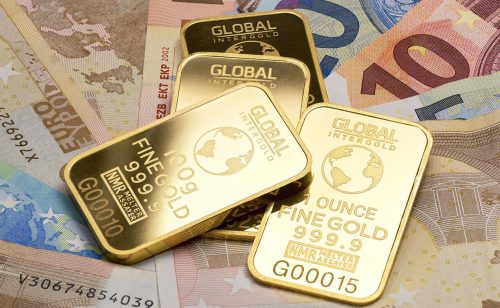 Cena zlata prvi put premašila 4.400 dolara za uncu