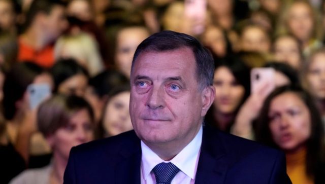 Oboje kandidata za predsednika RS proglasili pobedu, Dodik u prednosti