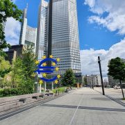 Evropska centralna banka još jednom povećala kamatne stope za 75 baznih poena