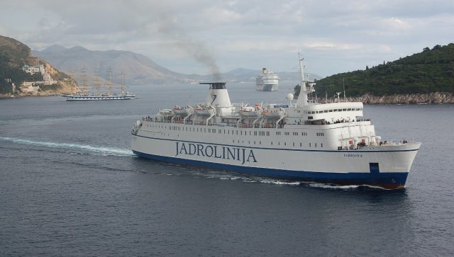 Barska plovidba zainteresovana za kupovinu feribota „Dubrovnik“
