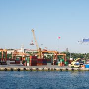 Najveća nemačka luka zbog štrajka zatvorena za velike brodove