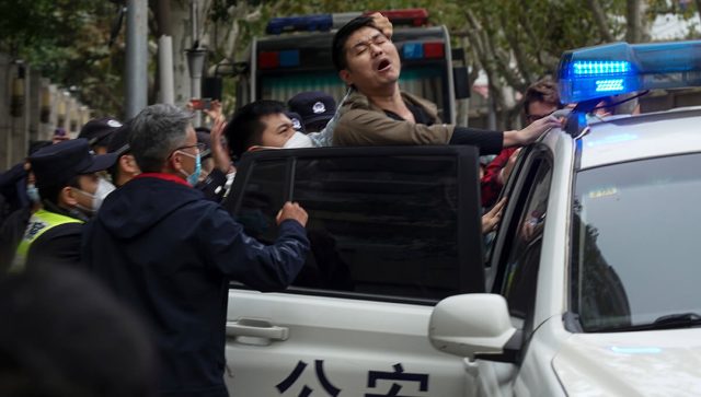 Sukob demonstranata i policije u Guangdžou