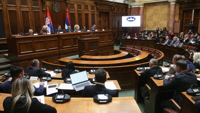 Petrović: Planirani deficit budžeta visok za Srbiju