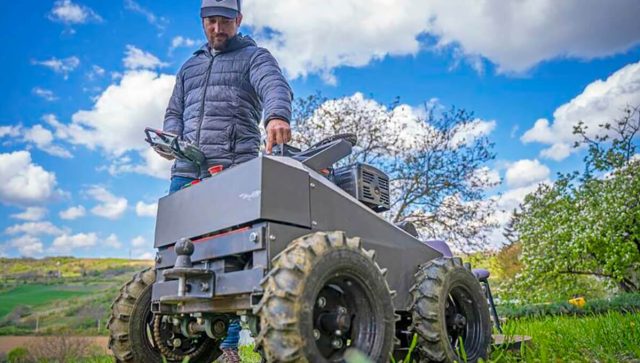 Domaći robot pomaže poljoprivrednicima u održavanju zelenih površina