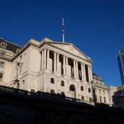 Banka Engleske povećava referentnu kamatnu stopu deseti put zaredom