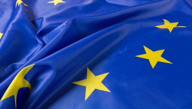 EU razmatra zabranu za Huawei