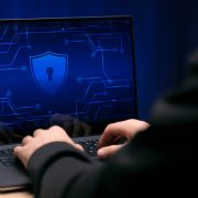 Američka ambasada daje deset miliona dolara za informacije o sajber napadima u Crnoj Gori