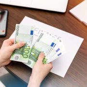 Banka LHV ograničava transakcije sa Srbijom od 1. septembra