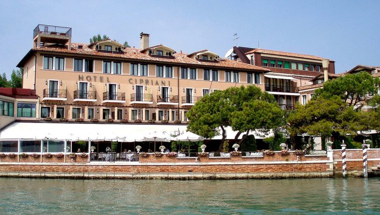 Belmond Hotel Cipriani u Veneciji ispred svih