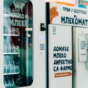 Kako radi prvi mlekomat u Beogradu