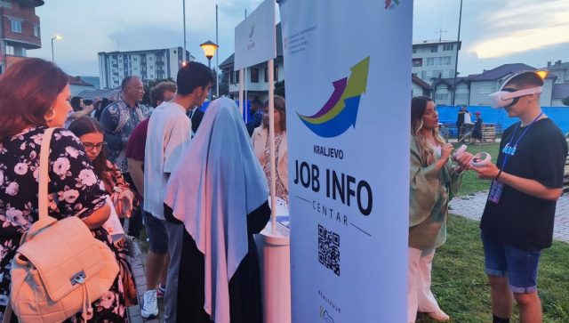 Projekat „Znanjem do posla“ predstavljen na Eko Infiniti festivalu mladih u Sjenici