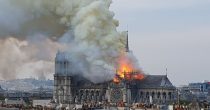 Incendie_de_Notre_Dame_à_Paris._vue_depuis_le_ministère_de_la_recherche._3