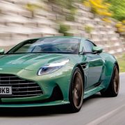 Neizvesnosti i carine obaraju vrednost Aston Martina
