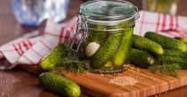 pickled-cucumbers-glass-jar
