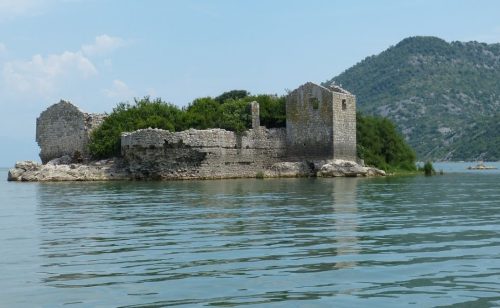 Podrška za unapređenje privrednog ribolova na Skadarskom jezeru