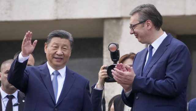 Vučić: U decembru 2026. u Srbiji će biti predstavljen leteći automobil
