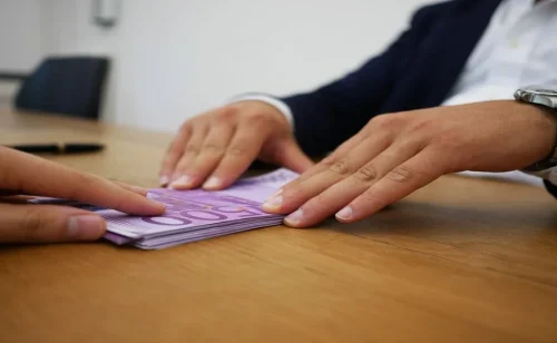 Akcije kompanije Oracle oslabile za devet odsto posle najavljenih ogromnih ulaganja