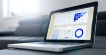 Za četvrtinu manje oglasa za IT pozicije u 2024. laptop-statistika-analiza-biznis-unsplash