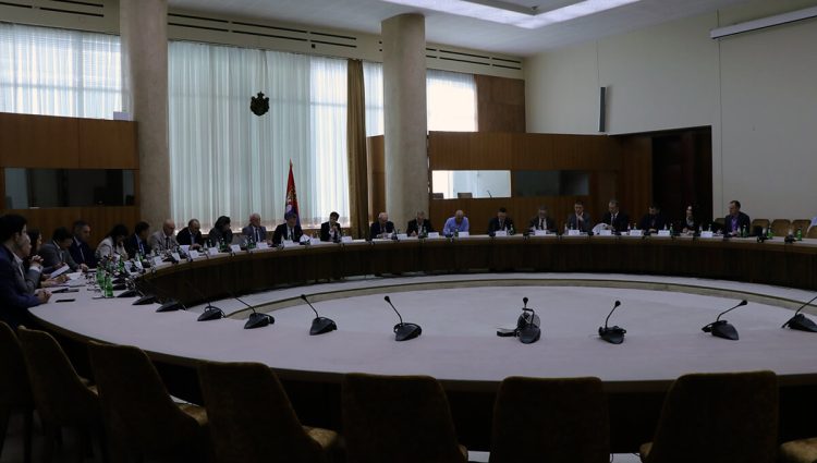 Pred SES-om urgentna pitanja: plate u javnom sektoru, energetska kriza i talas otpuštanja